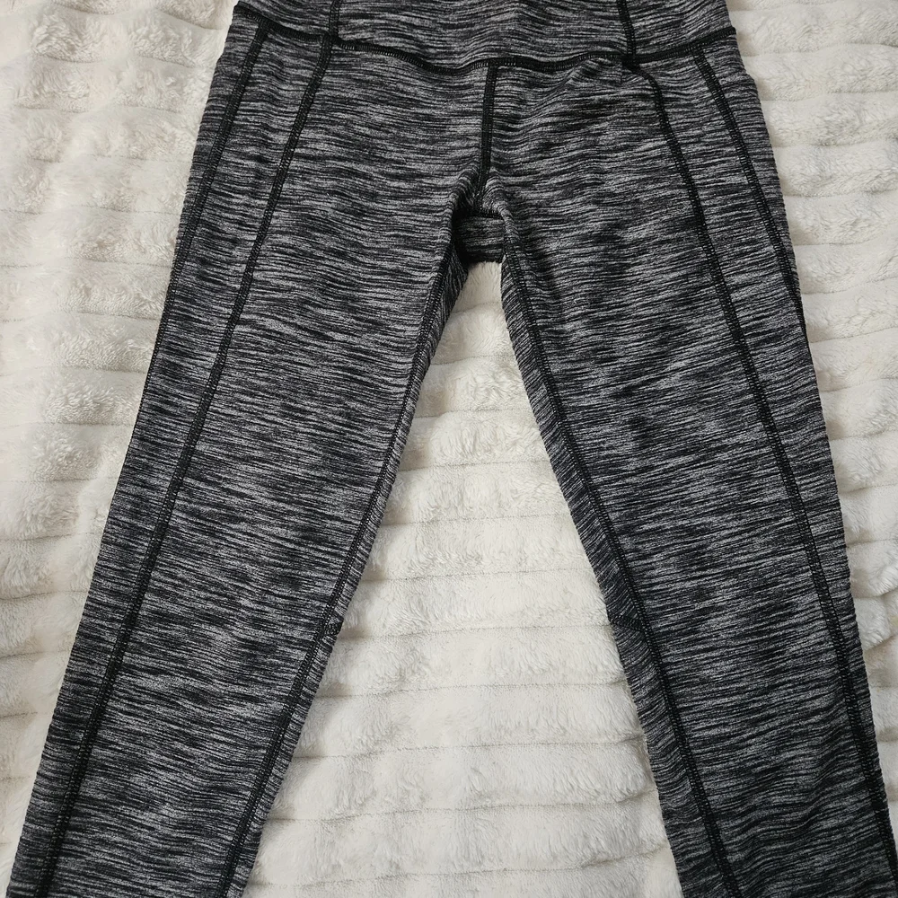 Victoria Sport Black and Gray Leggings